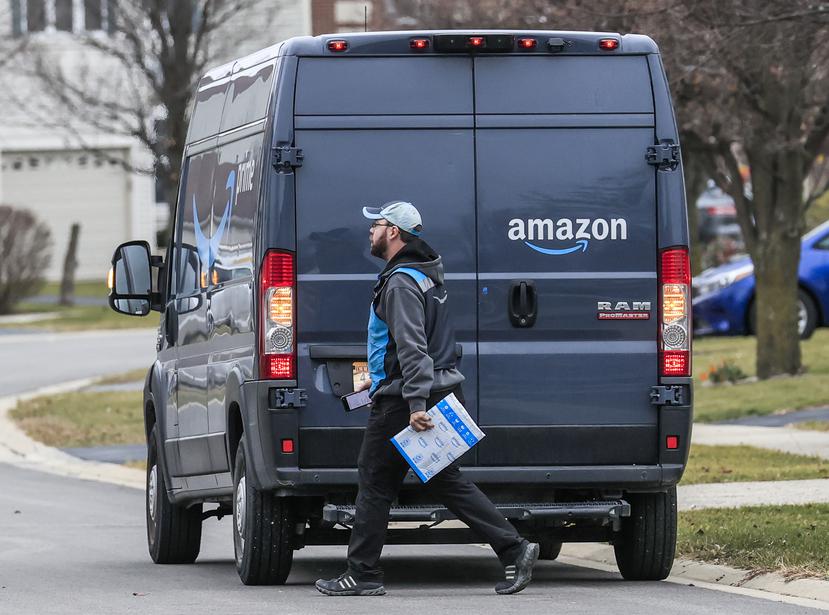 Amazon señaló que ofrecerá para estos nuevos puestos un sueldo medio de 17 dólares la hora.
