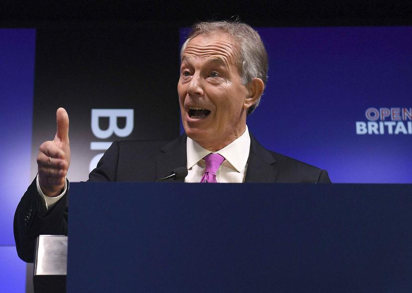 Tony Blair exhortó a los electores a rechazar la decisión del gobierno de dejar la UE a toda costa. (AP)