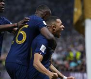 El francés Kylian Mbappe celebra un gol en la final del Mundial de Catar.
