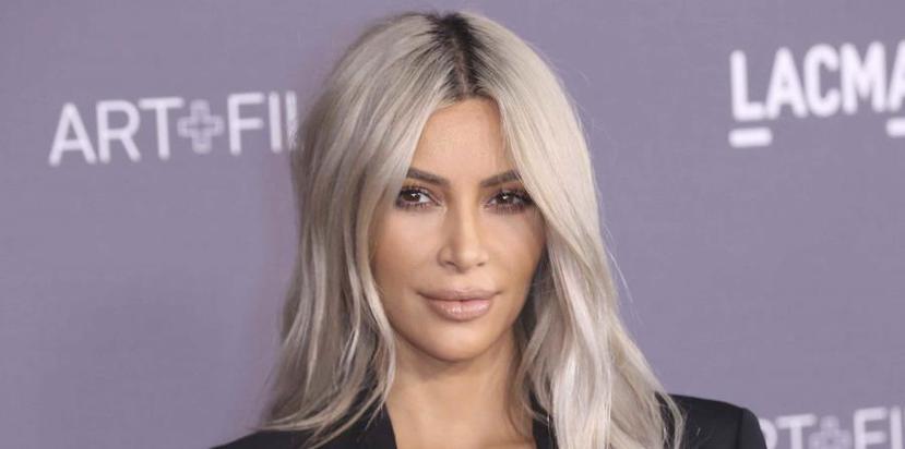 Kim Kardashian publicó una serie de fotos que desató el pleito. (AP)
