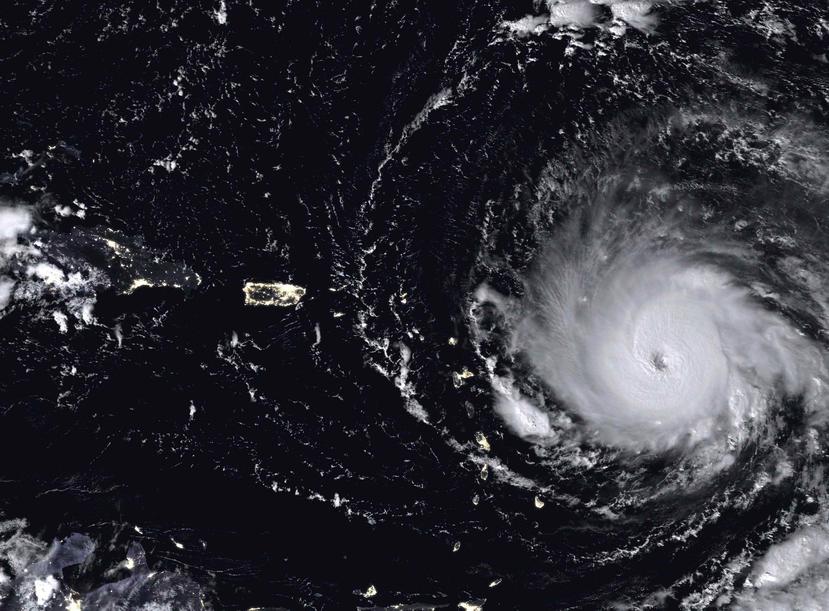 Fotografía tomada desde el espacio tomada por el satélite GOES-16 de la Agencia Nacional de Océanos y Atmósfera de Estados Unidos. (EFE)
