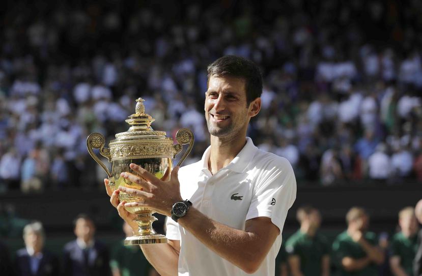 En el 21er sitio del ránking, Djokovic es el jugador con menor posición allí en ganar Wimbledon desde que Goran Ivanisevic lo logró en 2001. (AP)