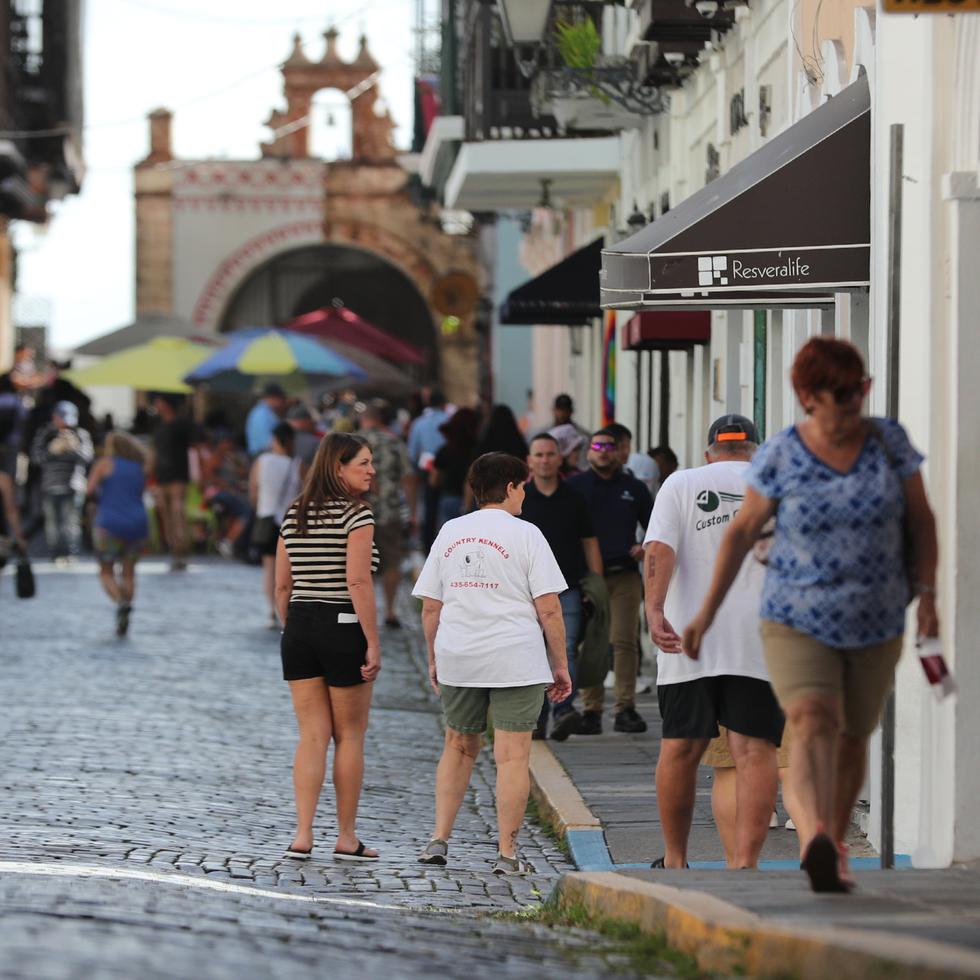 El 37% de los visitantes que llegaron a Puerto Rico eran familias, según Discover Puerto Rico.