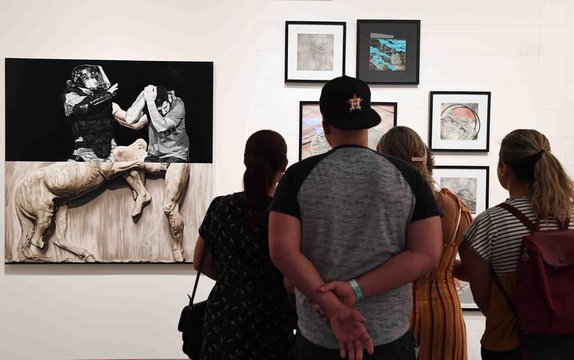 Este año entre la diversidad de proyectos que presentaron 41 exhibidores y 26 galerías estuvo Henry's Myth, de Rogelio Báez Vega, presentada por la galería Atomic Culture de Nueva York.
