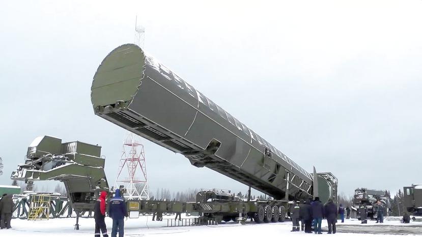 Rusia ha desarrollado una gama de nuevas armas nucleares, alegando que no pueden ser interceptadas por el enemigo. (RU-RTR Televisión rusa vía AP).