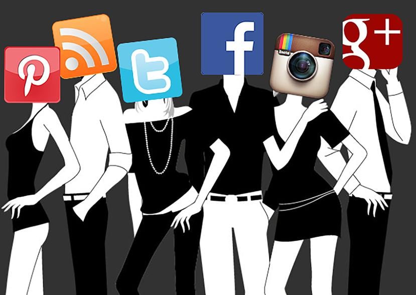 Los millennials tienen muy claro que todo lo que publiquen en las redes sociales, como Facebook y Twitter, se quedará perpetuamente en la Internet. (Foto: Shutterstock.com)