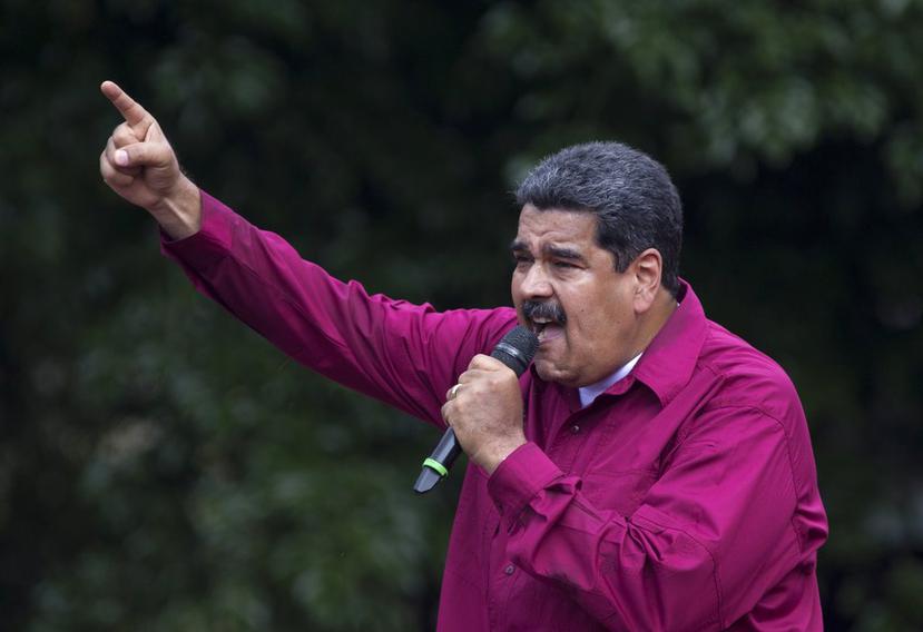 Nicolás Maduro acusa constantemente Washington de planear un complot para sacarlo del gobierno. (AP)