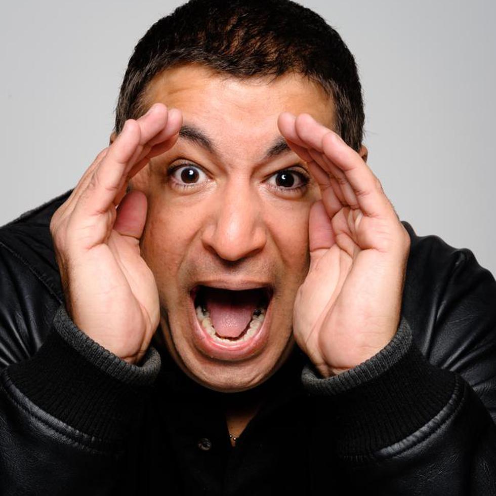 Miguel Morales es comediante y libretista en el programa semanal "Raymod y sus amigos", de Telemundo.
