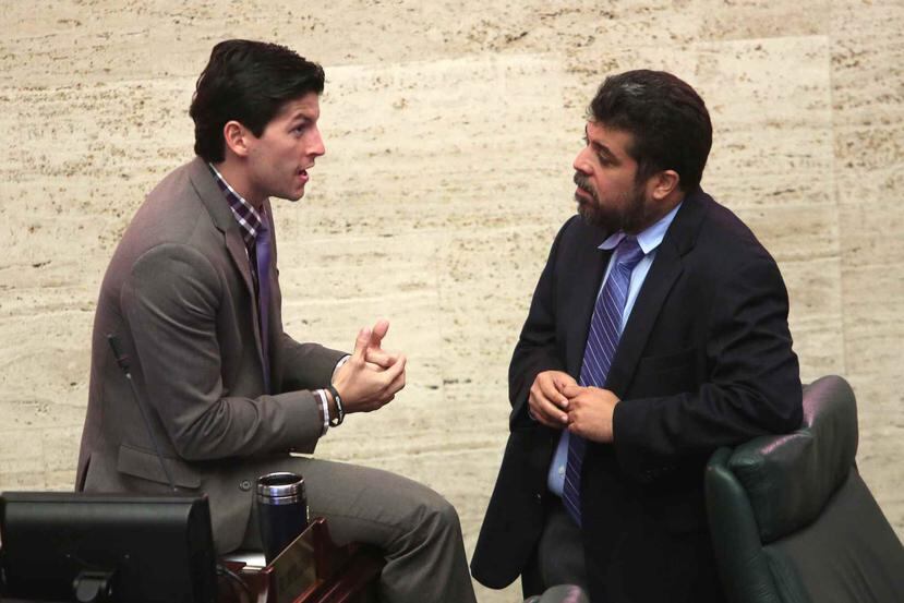 Manuel Natal y Luis Vega Ramos anunciaron hoy que dejaron el caucus popular. (Archivo / GFR Media)