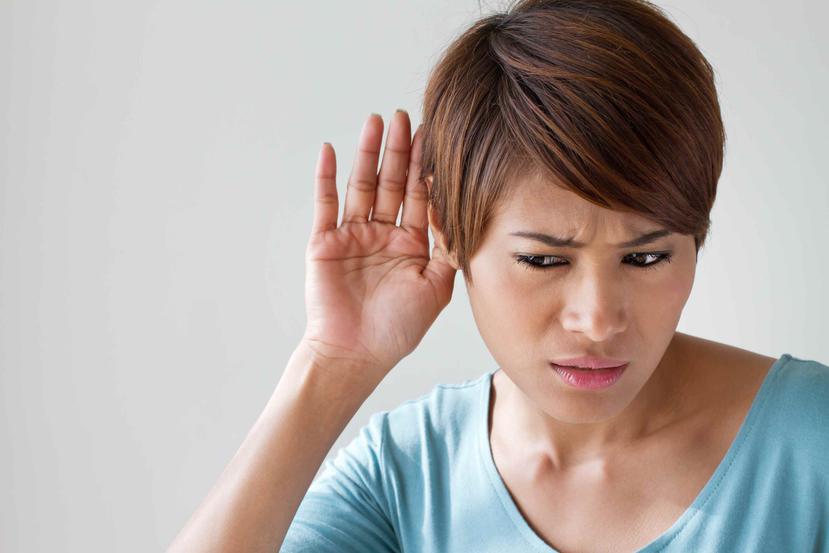 El uso excesivo de audífonos, auriculares para el celular y estar expuestos a ruidos perjudiciales ha contribuido al aumento de la pérdida de audición.