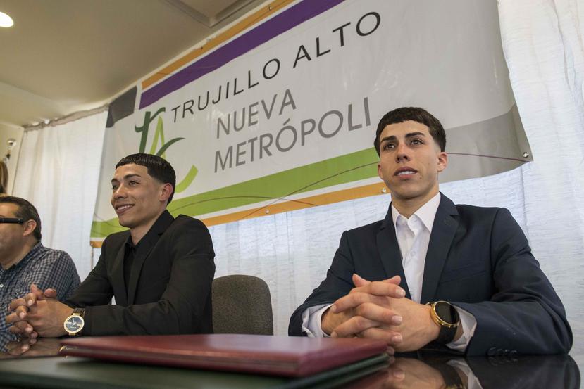 Los hermanos José Luis (izq.) e Irad Ortiz participaron del reconocimiento organizado por el Municipio de Trujillo Alto.