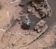 Se confirmó que la roca encontrada en Marte tiene hierro y fosfuro de níquel, mineral que es raro encontrar en la Tierra. (NASA / JPL-Caltech/MSSS)