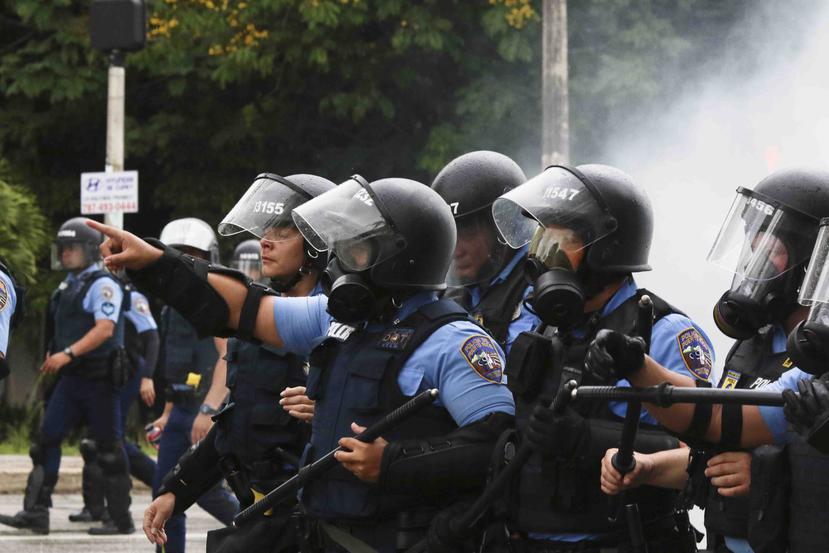 En la foto efectivos de la Policía durante las protestas del Paro Nacional en 2017. (GFR Media)