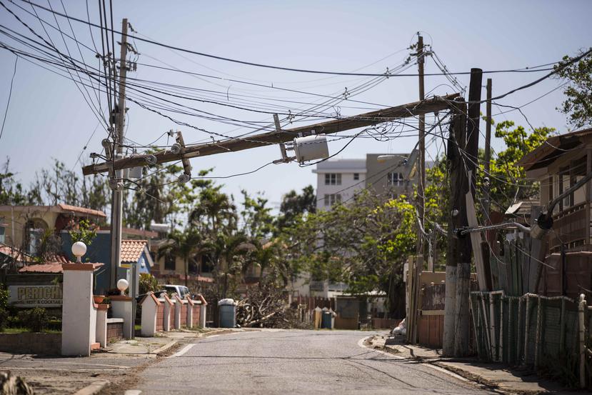 La fuerza del huracán María destrozó el sistema de tendido eléctrico del país, que se quedó completamente a oscuras, el pasado 20 de septiembre.
