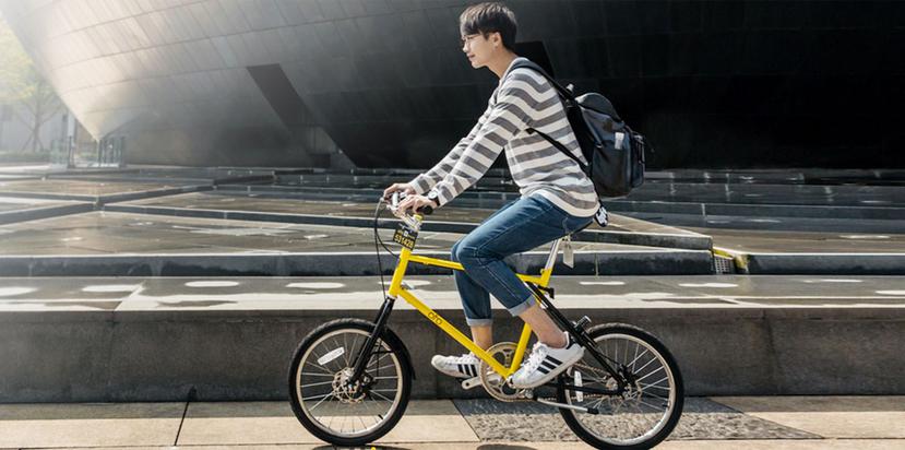 Las nuevas bicicletas tendrán un aparato en su parte delantera que limpian el aire mediante ionización y lo expelen a la altura de la cara del ciclista. (Captura / ofo.so)