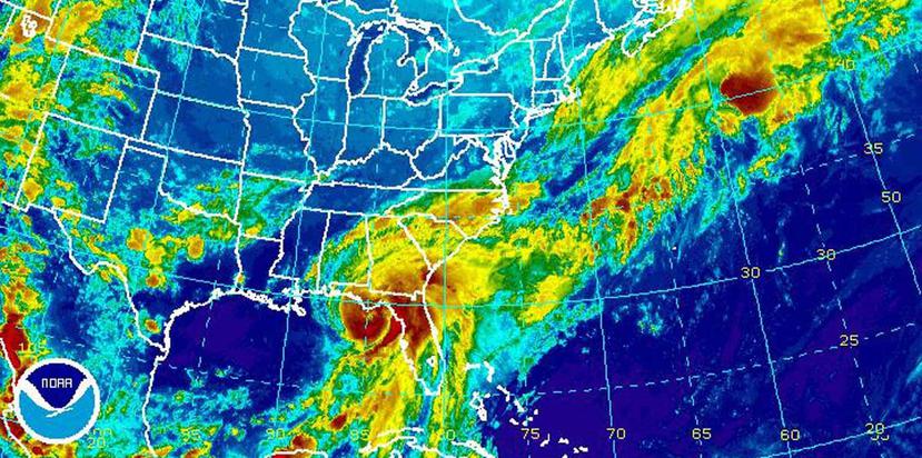 El gobernador de Florida indicó que su máxima preocupación es la marejada, que podría inundar la región costera y atrapar a las personas en sus casas durante el paso del ciclón. (NOAA)