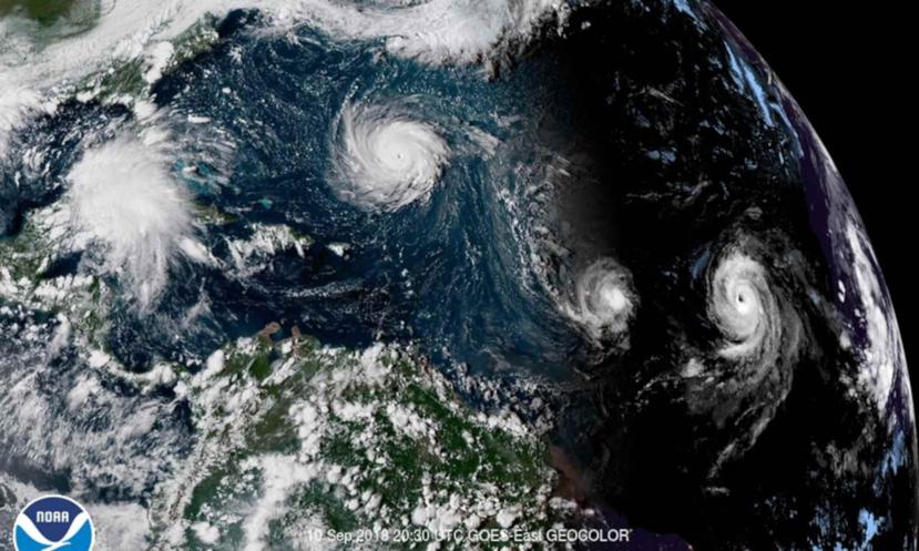 Vista del satélite GOES-16 que muestra (de izq. a der.) los huracanes Florence, Isaac y Helene. (NOAA / satélite GOES-16)