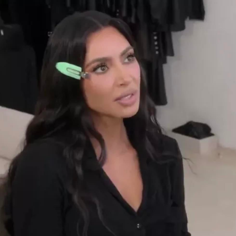 Kim Kardashian en una escena de su reality show, transmitido por Hulu.