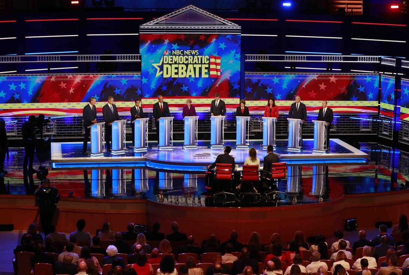 Los candidatos durante el debate. (AP)