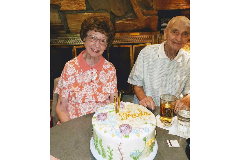 Les y Freda Austin tenían 90 años. (AP)