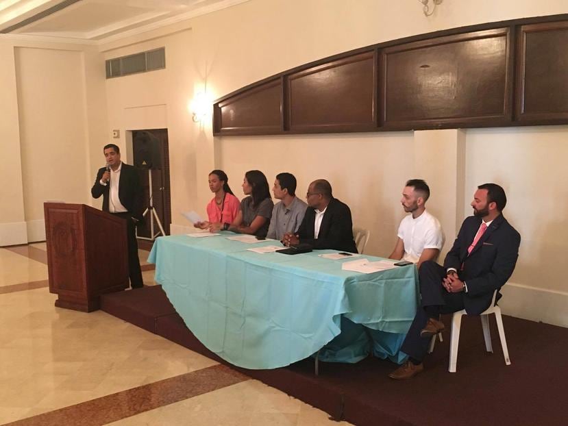 El Comité de la Asociación de Jugadores de Voleibol de Puerto Rico celebró, el pasado jueves, una conferencia de prensa en la cual expusieron sus puntos para apoyar la expansión de voz y voto en la Junta de la FPV. (Suministrada AJVPR / Edgardo Goas)