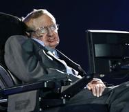 El físico británico habla durante la ceremonia inaugural de los Juegos Paralímpicos 2012 en Londres. (AP)