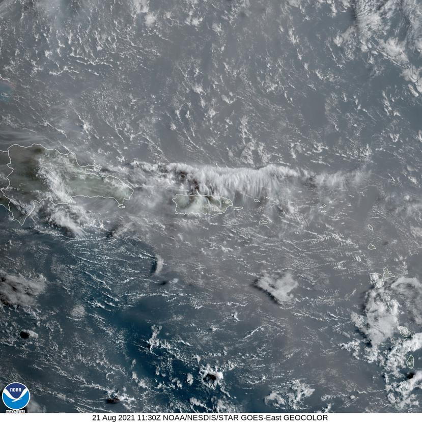 Imagen de satélite que muestra la densa nube de polvo del Sahara que cubre a Puerto Rico.