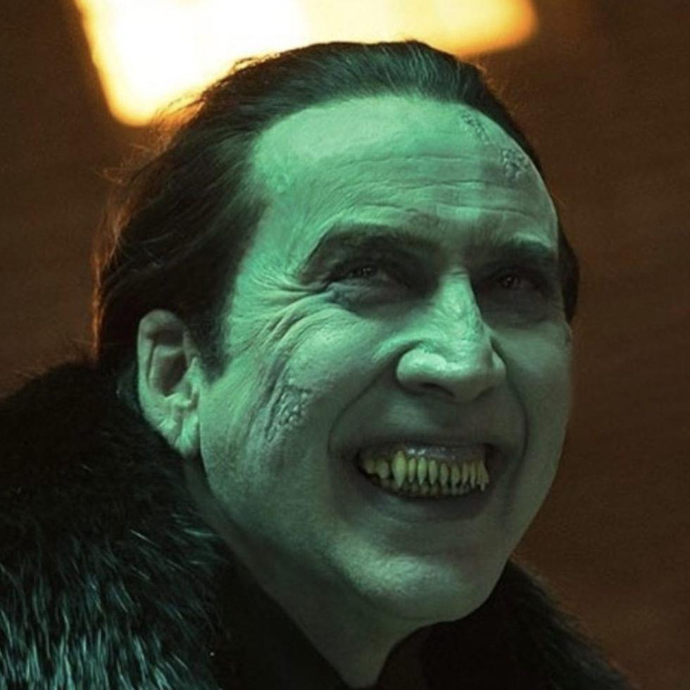 Nicolas Cage como Drácula en la película "Renfield".