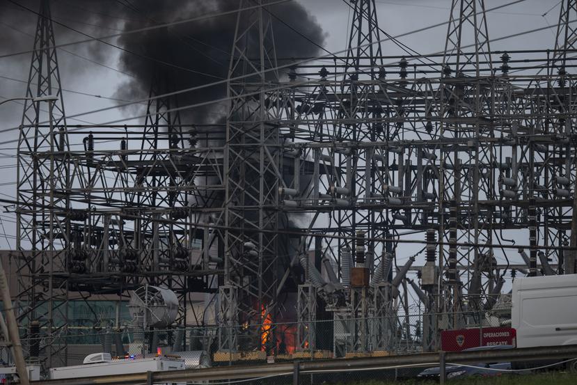 El 10 de junio de 2021, un incendio en una subestación en el complejo Monacillos dejó a miles sin servicio eléctrico en el área metropolitana de Puerto Rico y pueblos cercanos.