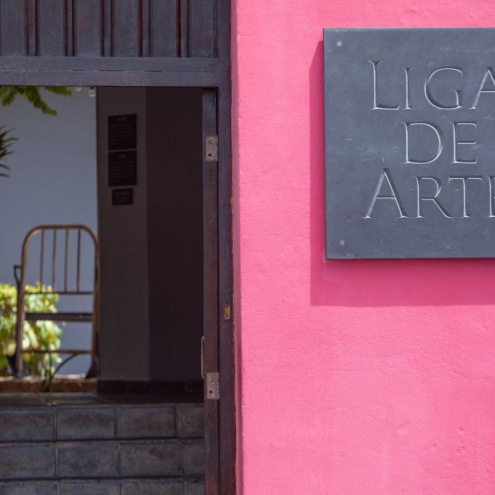 Marilú Carrasquillo, directora ejecutiva de la Liga de Arte de San Juan, expresó que con que esta nueva exposición la entidad reitera el apoyo a la nueva generación de artistas del país.