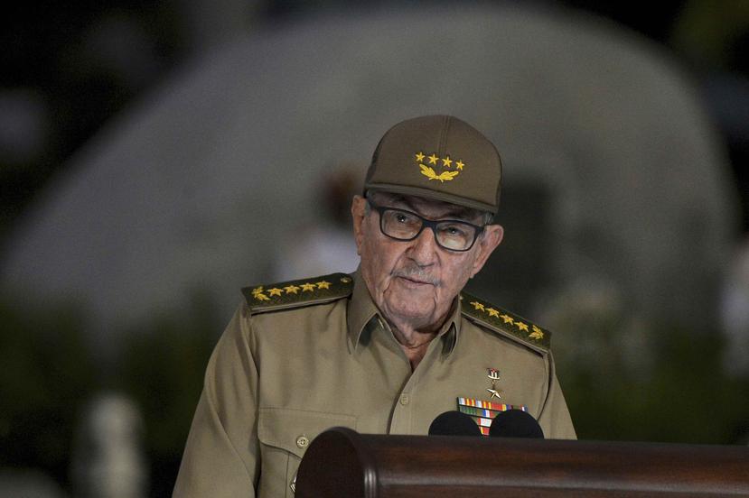 Raúl Castro Ruz aseguró que Cuba no vivirá otro periodo especial, pero anunció que la isla atravesará un turbulento escenario económico. (AP / Yamil Lage)