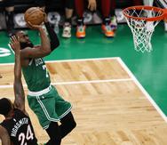 Jaylen Brown y los Celtics van el sábado a Miami en busca de igualar la final en el sexto choque de la serie.