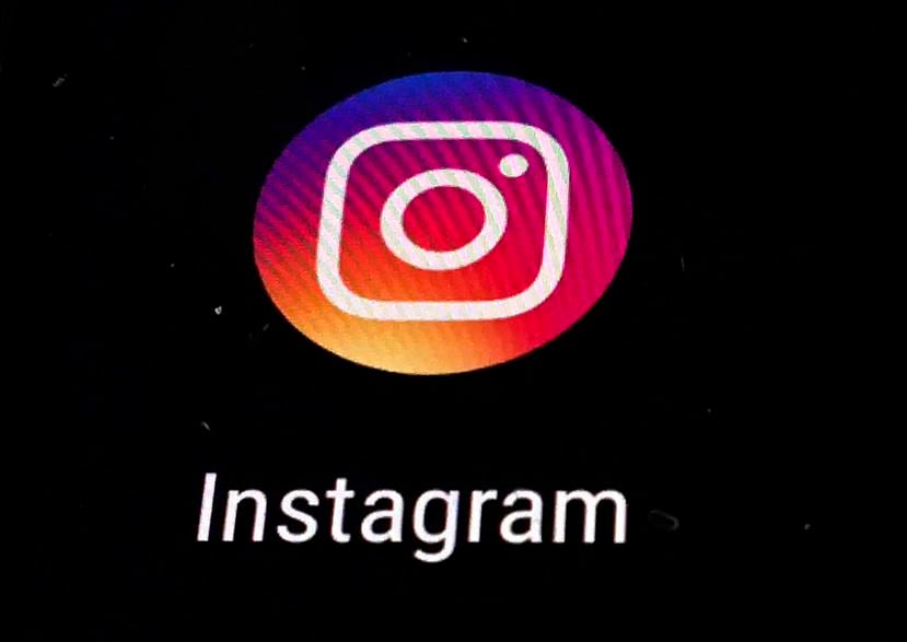 Facebook dijo en un blog difundido el jueves que ahora calcula que “millones” de usuarios de Instagram fueron afectados por la falla, y no “decenas de miles” como informó inicialmente. (AP / Damian Dovarganes)