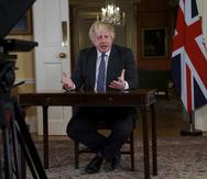 El primer ministro británico Boris Johnson graba un mensaje a la nación sobre el coronavirus en Downing Street, Londres.