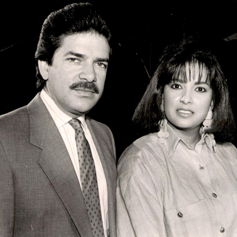 En la foto, los periodistas del programa "Dime la verdad", Belén Martínez Cabello y Ramón Enrique Torres.
