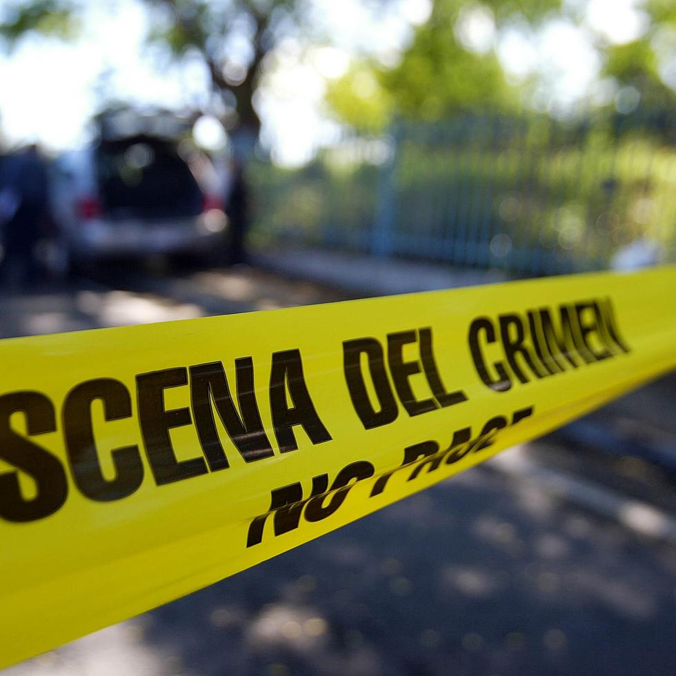 La mujer, quien tiene licencia de portación de armas, fue detenida por las autoridades y alegó que fue agredida a puños por Claudio García, por lo que utilizó un arma de fuego.