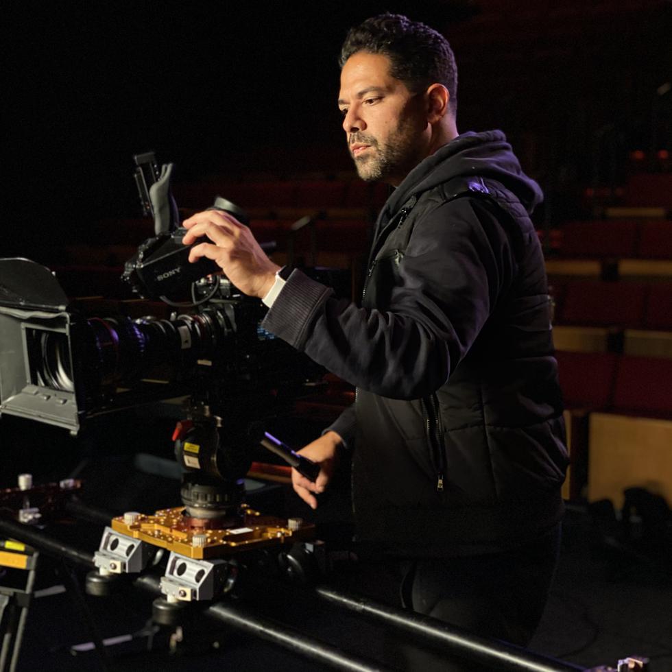 Ben De Jesús, de raíces puertorriquenas, es el director y productor de la serie de MSNBC "Leguizamo Does America".