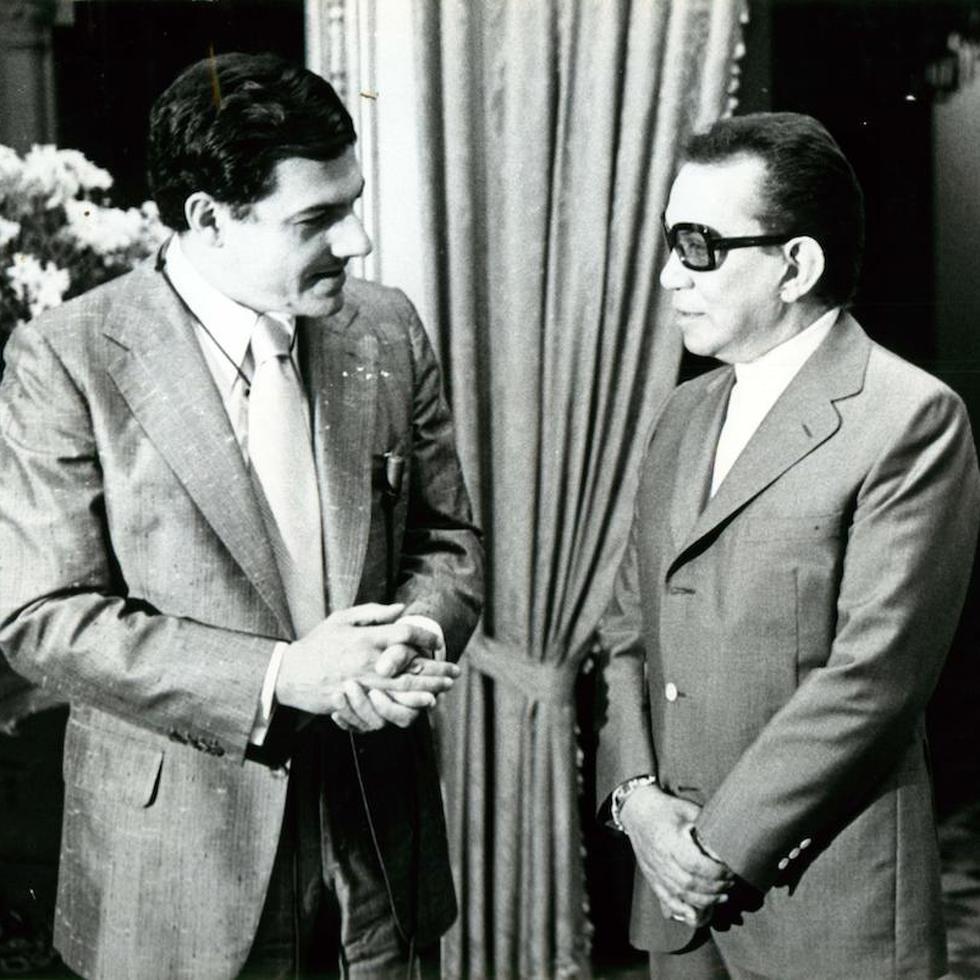 El exgobernador Rafael Hernández Colón (a la izquierda) mantuvo una amistad con Mario Moreno Reyes (a la derecha), conocido como Cantinflas, hasta que el renombrado actor mexicano falleció en 1993.
