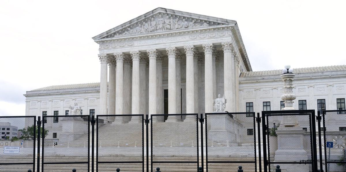 El Tribunal Supremo de Estados Unidos parece estar jugando a la ruleta rusa con su Constitución, opina José Muratti Toro