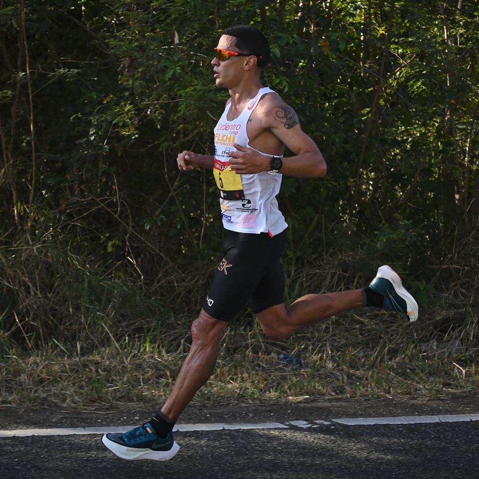 Alexander Torres ganó la edición 2023 del Medio Maratón San Blas.