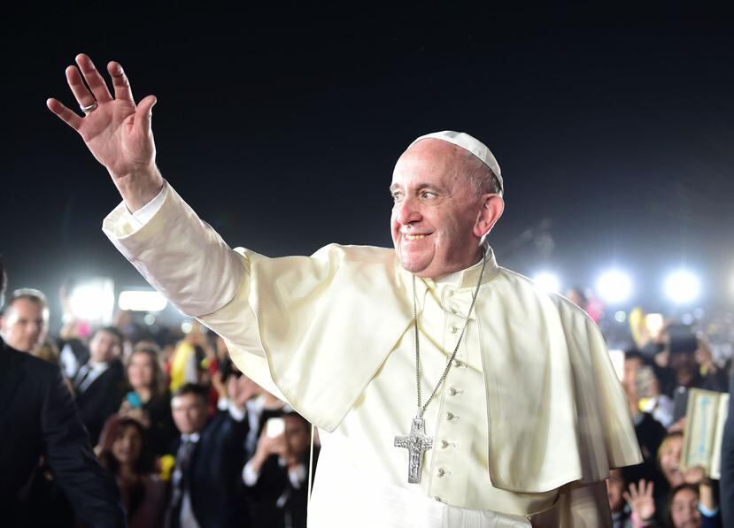 Papa Francisco, en cambio, dijo no favorecer el aborto por ser un crimen. (EFE)