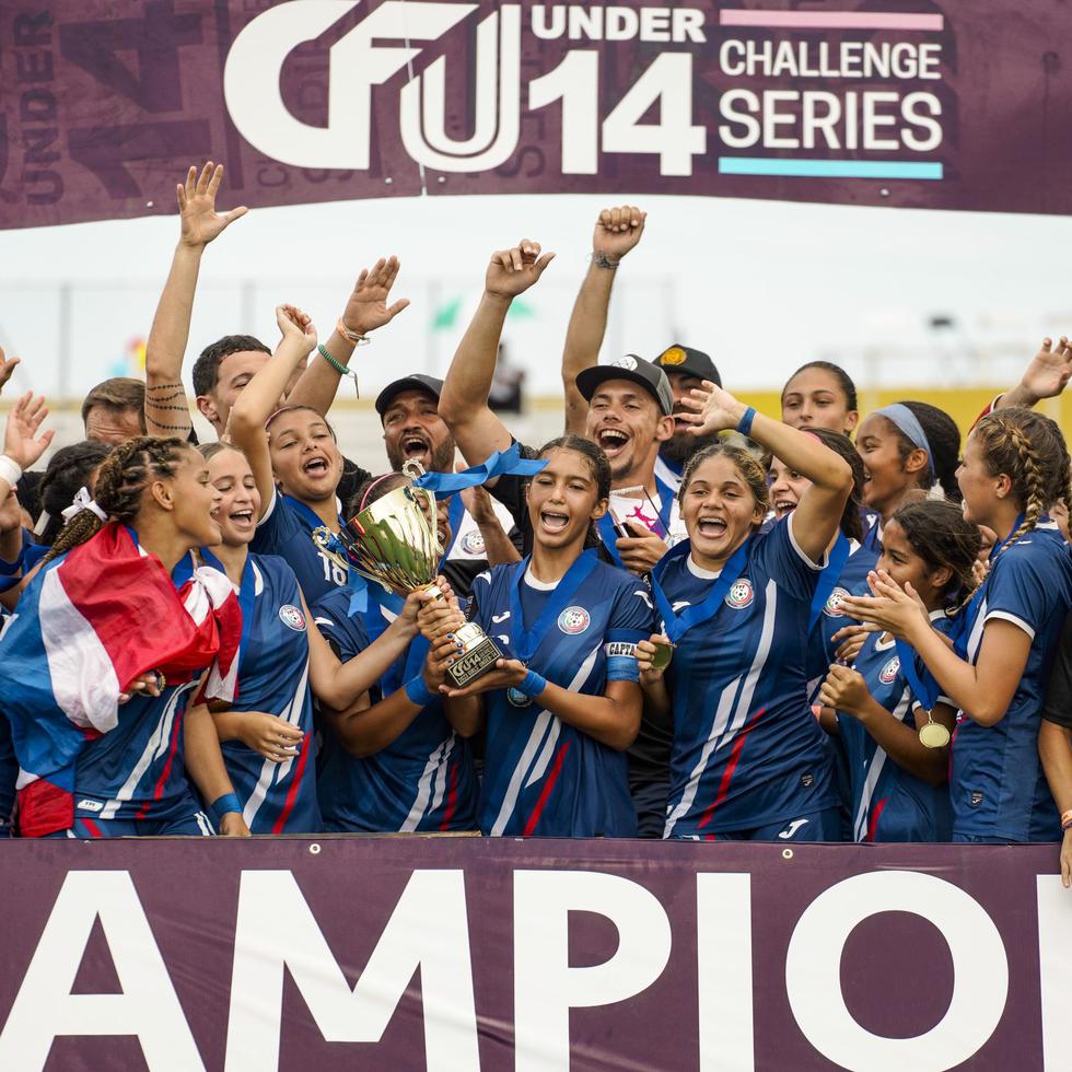 La Selección Nacional Sub-14 femenina se proclamó campeona del CFU 14 Girls Challenge Series.