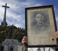 Los restos de Francisco Franco fueron fueron exhumados y trasladados a un cementerio de Madrid. (EFE)