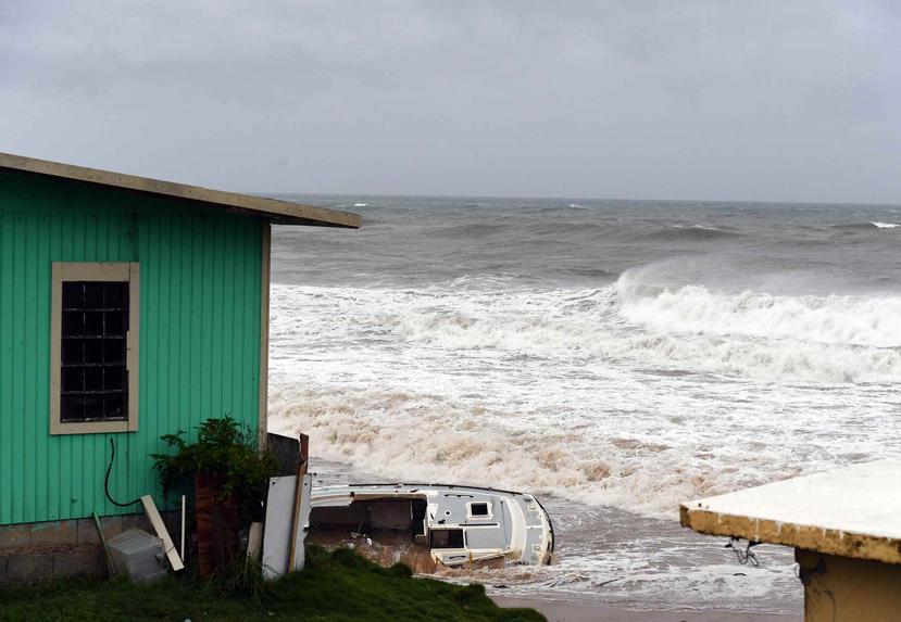 Las condiciones en los litorales del país comenzaron a deteriorarse temprano el martes.