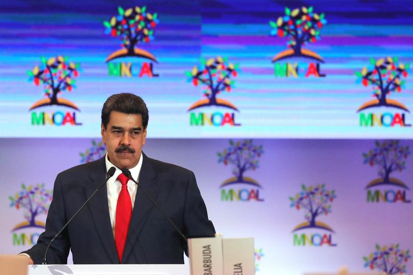 El presidente de Venezuela, Nicolás Maduro, habla durante la reunión del Movimiento de países No Alineados (Mnoal), en Caracas. (EFE)