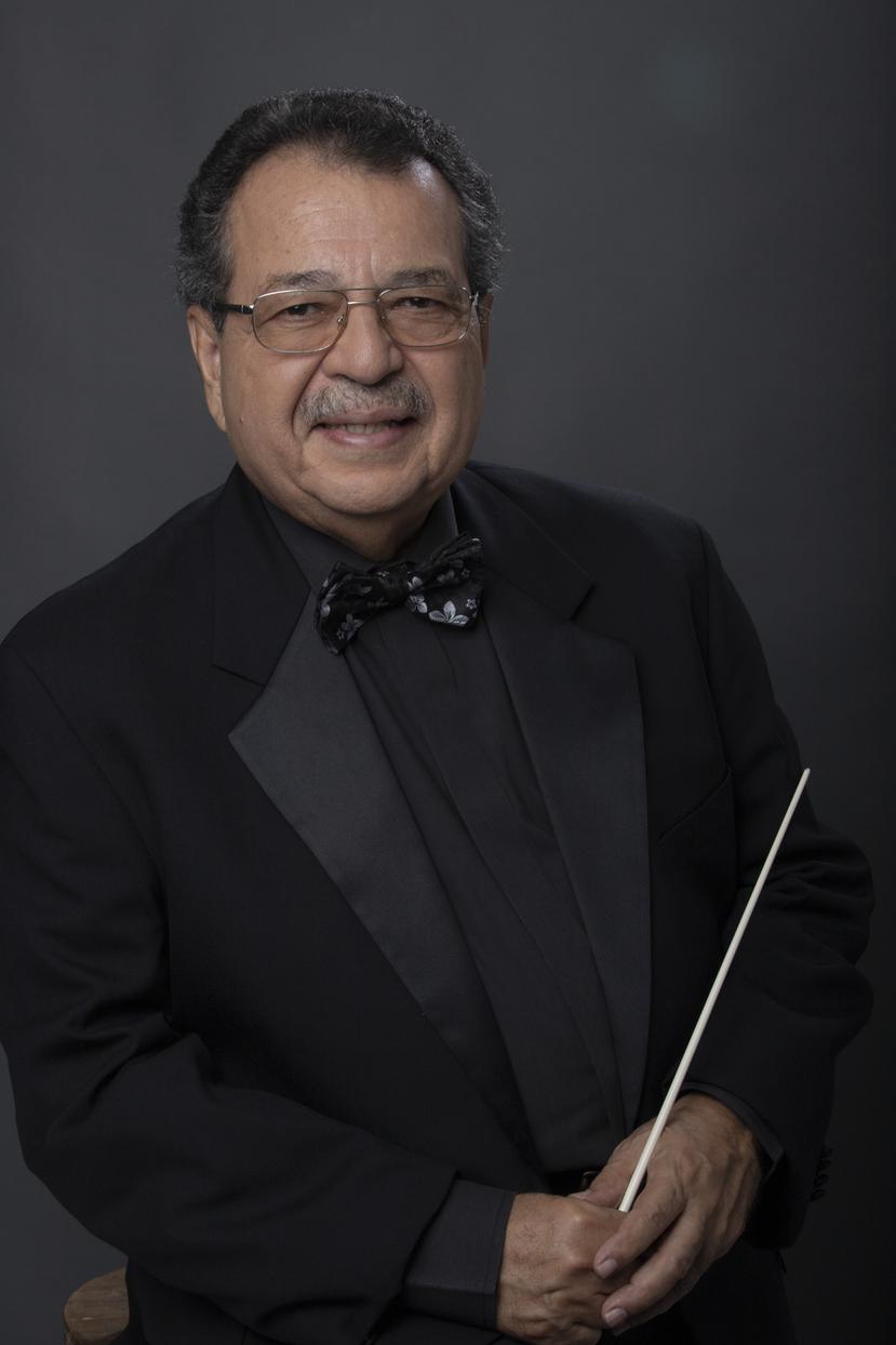 El maestro Roselín Pabón dirigió el especial navideño "Aguinaldo Sinfónico" de la Orquesta Sinfónica de Puerto Rico.