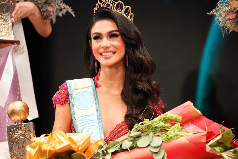 Elena Rivera, representante de Toa Baja, se corona como Miss Mundo de Puerto Rico 2022.