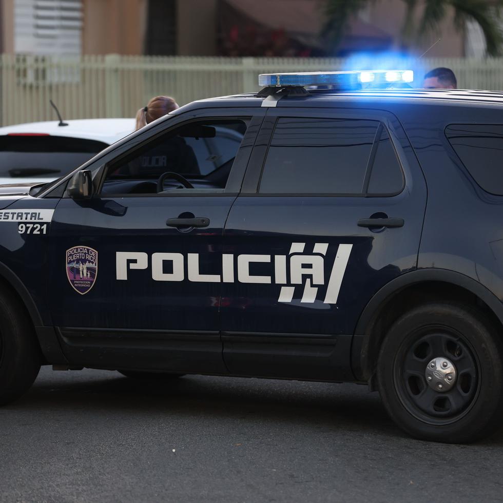 La Policía de Puerto Rico también estuvo presente en el allanamiento del residencial Juana Matos.