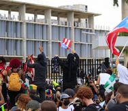 Servidores públicos se manifestaron ayer en los predios del Tribunal Federal.