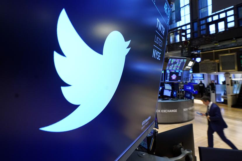 Twitter estaría finalizando una estimación del valor de su negocio y podría insistir en ciertas condiciones, como que el comprador cubra las protecciones financieras en caso de que se llegue a un acuerdo y finalmente la operación no se cierra.